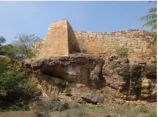 Figure 38 : la tour 61 est construite en même temps que la muraille 
