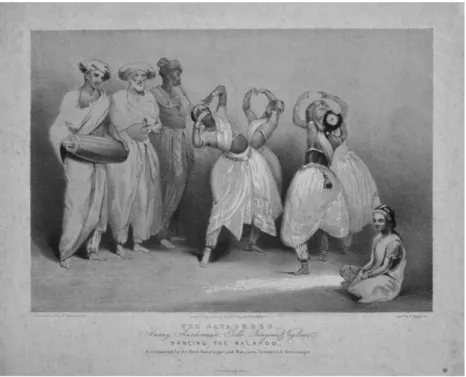 Figure 3 : Les Bayadères, Amany, Saundirom, Tillé, Rangoun &amp; Veydoun dansant le Malapou, accompagnées par  le barde Ramalingam et les musiciens Saravanin &amp; Devenayagon