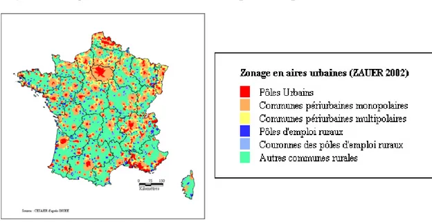 Figure 3 :  Zonage en aires urbaines et aires d’emploi de l’espace rural (ZAUER, INSEE) 