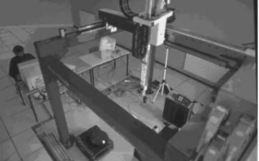 Figure 9: The experimental robotic cell.
