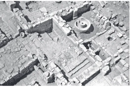 Figure 3. Photo aérienne de l’huilerie, vers le sud-ouest  (© Mission franco-jordanienne de Dharih 1996).