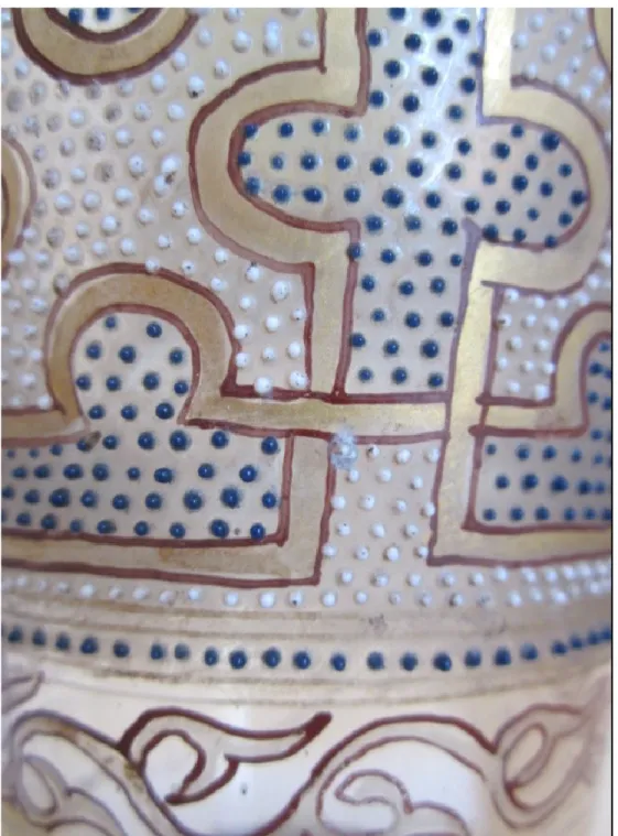 Figure 3 | Anonyme, Syrie, gobelet dit verre de Charlemagne, fin 12 e  ou début  du 13 e  siècle, verre soufflé, doré et émaillé (monture : fin 13 e  ou début du 14 e siècle,  cuivre),  24  cm  (hauteur)  x  12  cm  (diamètre),  15  cm  (sans  monture),  M