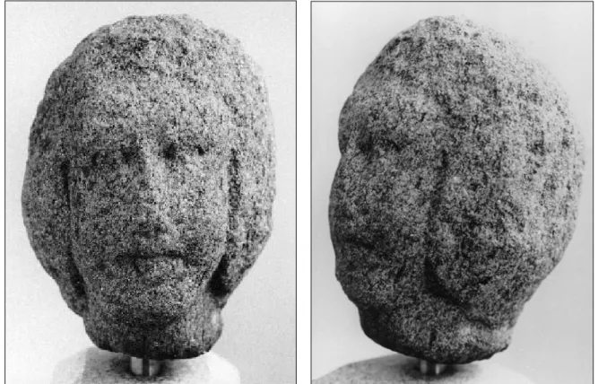 Figure 4 : Tête en granite d’une dame romaine de la deuxième moitié du II e  s. de notre ère ; vue de face et vue de  trois quarts gauche (cl