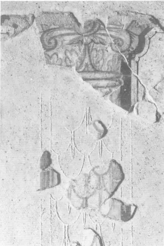 Fig. 8 — Décor C :  détail du chapiteau composite. 