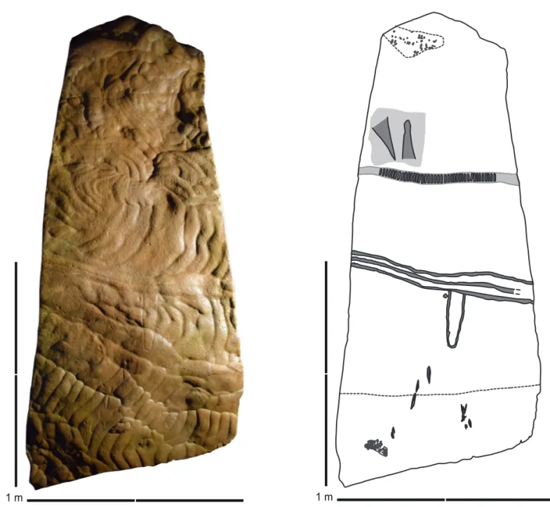 Fig. 3 – Photographie et relevé de la stèle anthropomorphe (bloc n° 1, face 3). La ligne en pointillé en bas   de la stèle représente la partie originellement enfouie en terre (photographie et DAO : R