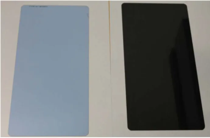 Figure 1:  Phosphor screen used in the study; left: sensitive side, right: back side; type: TR,  commercialized by Perkin Elmer; size: 12.5 x 25 cm²