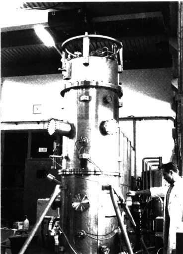 Figure  4.  Test  dome  for  pumpmg  speed  measurement.  The  pump  IS on  the  top. 