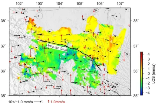 Figure  2.11.  Observed  InSAR  displacements  and  three  dimensional  GPS  velocity  field  in  the  northeastern Tibet (Liang et al., 2013)