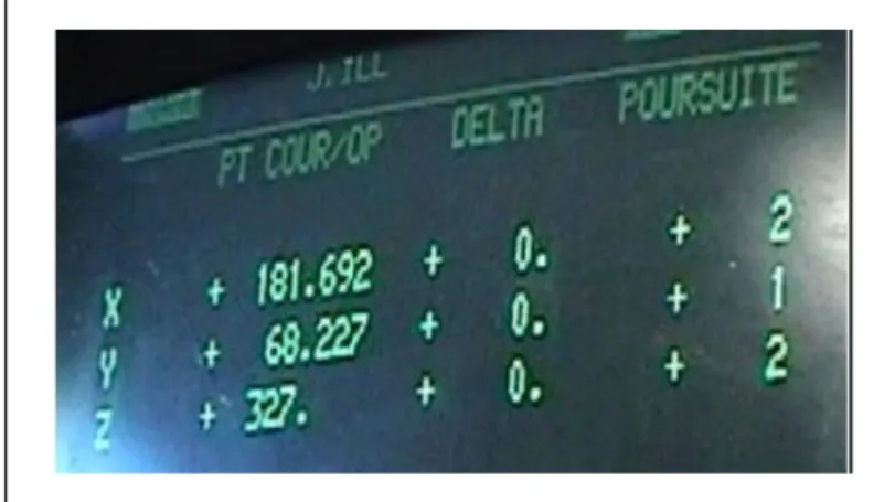 Figure 2 : L’écran de contrôle d’une machine à commandes numériques dans la conversation  entre un enseignant de construction mécanique et un groupe d’élèves