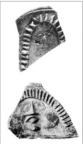 Fig. 10. Antefisse con gorgoneion deformato e corona radiata da Serra di Vaglio (da Kästner 1982)
