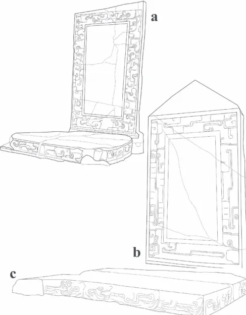 Figura 4 – Estelas-altares procedentes del Patio de los  Altares, Cholula: a. “Altar 1”: altura: 385 cm, ancho: 