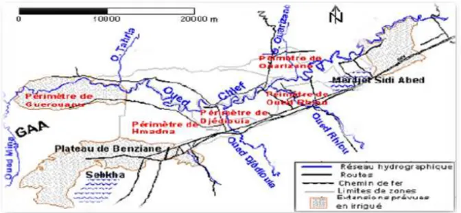 Figure 8 - Réseau hydrographique et principaux périmètres irrigués de la plaine du Bas-Chéliff         La qualité physique des eaux du Bas Chéliff est variable, la salinité des eaux de l’Oued  Rhiou, par exemple, varie au cours de l’année entre 0,8 -2,0 g.