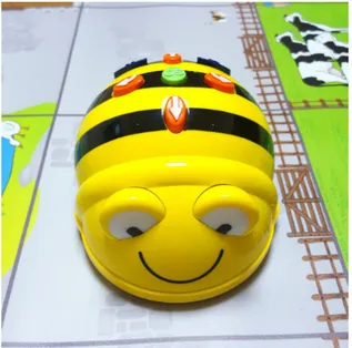 Figure 8.1: Bee-bot