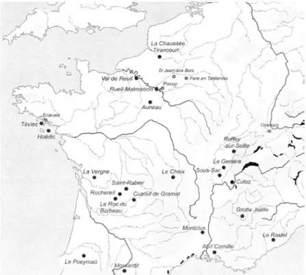 Fig.  1.  C a rte   des sépultures m ésolithiques en  France