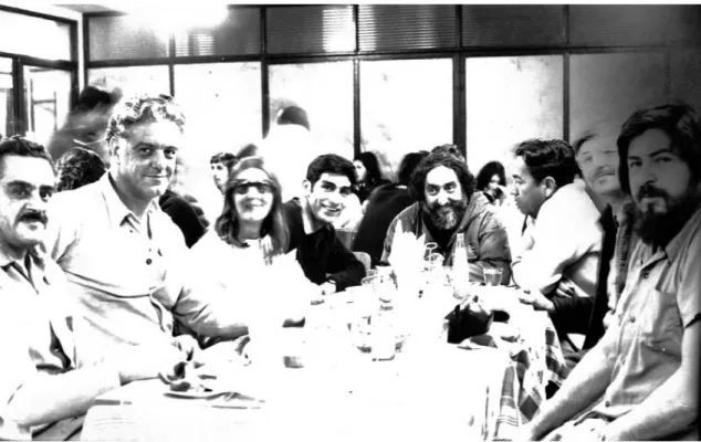 Figura 1: Reunión para la creación del Colectivo Arqueólogos del Norte (CODAN) en el  Restaurant Acuario del Terminal Pesquero de la ciudad de Arica en 1973