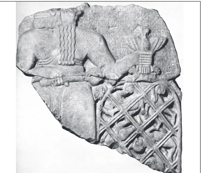 Fig. 5b - Fragment 2 de la « Stèle des vautours », Tello (2550-2400 av. J.-C.) (Musée du Louvre).