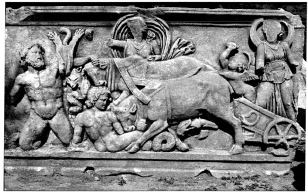 Fig.  1.  Relief d'Aphrodisias (inv.  77-145) : gig a nto m a chie  de Séléné (ph o to  P