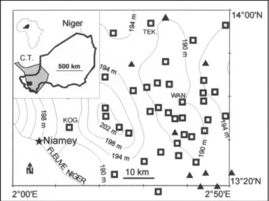 Fig. 1 – Localisation de la zone d’étude et délimitation des  affleurements du Continental Terminal (CT, en encart) et carte  piézométrique en 1998 de la nappe libre