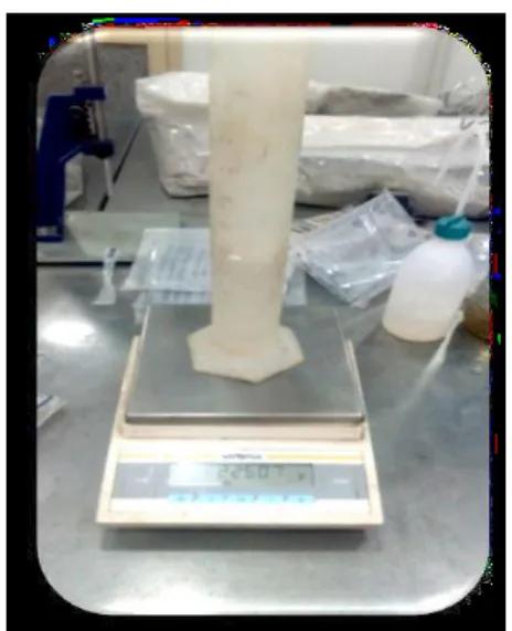 Figure IV.22 : Machine d’essais mécaniques 