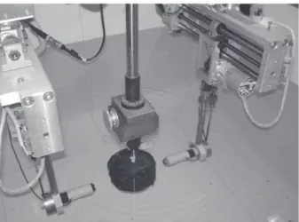 Figure 1. Details of the experimental device for measurements in reflection, diﬀraction and transmission