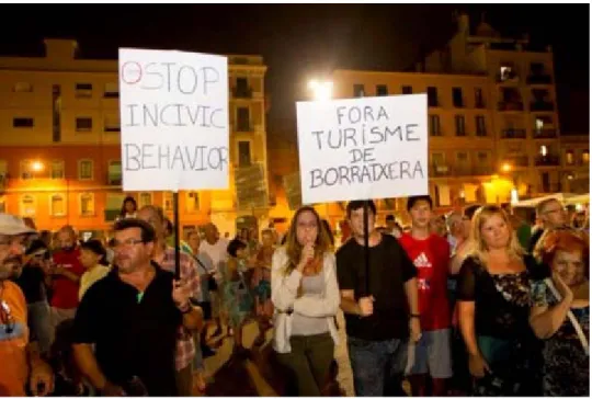 Figure 2. Manifestation de résidents de la Barceloneta contre le “tourisme d’ivresse” à Barcelone, Giordano, 2016.
