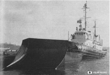 Fig. 11.  Tug fitted with Alexbow icebreaking device.