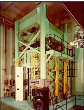 Figure 5: Full-Scale Column Furnace in the Testing Facility of the National Research Council,  Ottawa (courtesy of NRC) 