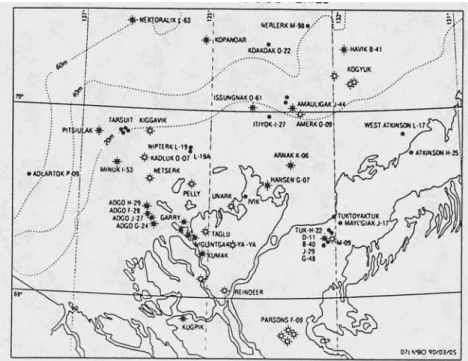Figure 4.1:  Geographical reference map of the Canadian Beaufort Sea, with the significant oil  and gas discoveries made to date shown (from Dingwall, 1990)