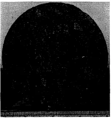 FIGURE 1 Digitalized images of horizontal cross section of gyratory compacted HL4 mix (100 mm in diameter), (a) Original image; (b) modified image.