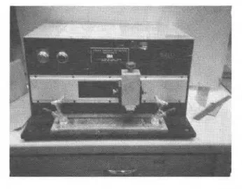 FIG.  la-Granule  embedment test apparatus. 
