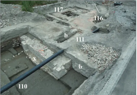 Fig. 6 – Martigny, Insula 13, chantier de la nouvelle rue des Morasses. Le secteur de l’aile thermale mis au jour en 2011, vu de l’ouest avec identification des espaces