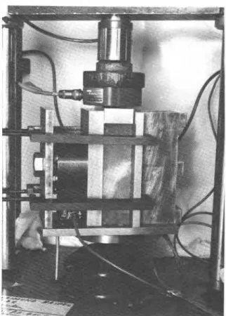Fig.  2. Photograph showing  an ice piece sandwiched between  the  confining plates  in the  sub-press