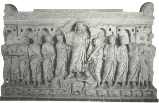 Fig.  1. Sarcophage  dit  «  de saint Ambroise  » :  le Christ  entre  les apôtres. 