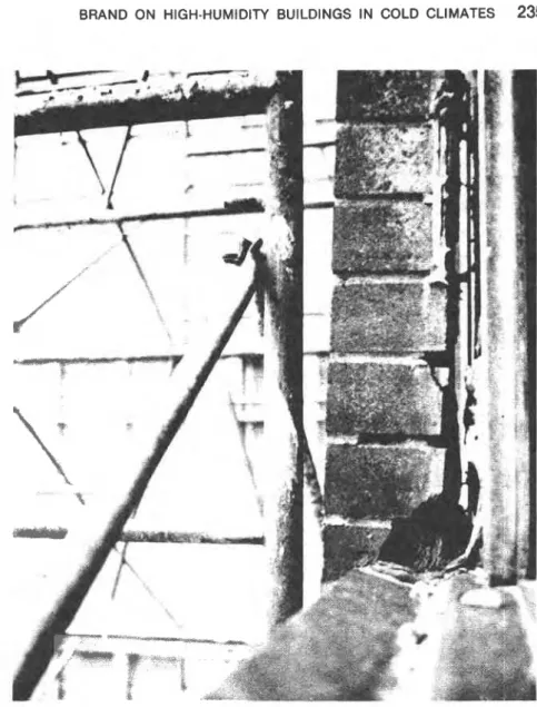 FIG.  3-Brickwork  displuced  38  ntnl  ut  witrdow juntb.  Nole  thul  window  sill  hus  been  forced  into  a  reverse slope