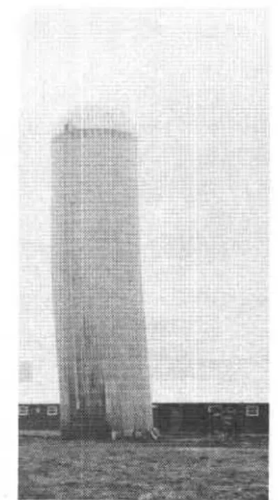 Figure  9.  Embrun  silo, 7.32 m diameter.  24.38  m  high,  leaning  1475  mm  from  the  vertical,  7  Nov