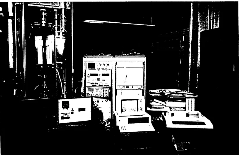 Figure  3.lb Picture  of  the major  components  of  the  thermomechanical testing  system