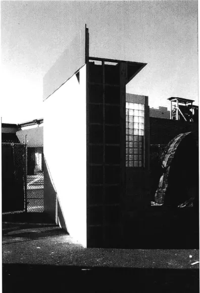 Fig.  19  Side  and  rear of the  pavilion  facing  the courtyard.