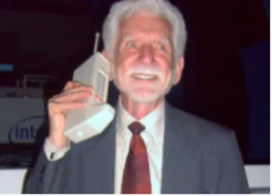 FIGURE : Le premier téléphone portable