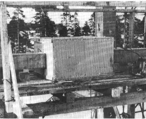 Fig.  4.  Joints fibreboard box
