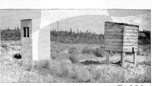 Fig.  5.  Typical  mercury-bulb  recorrling  thermometers,  Uraniunl  City,  Sask. 