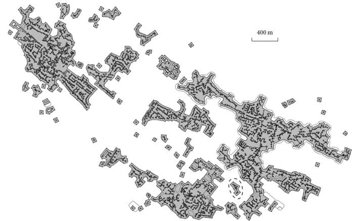 Figure 14: Bridged original buildings, goal shapes at scale 1 : 50 , 000 (darker polygons), and the built-up areas at scale 1 : 50 , 000 from IGN (transparent polygons)