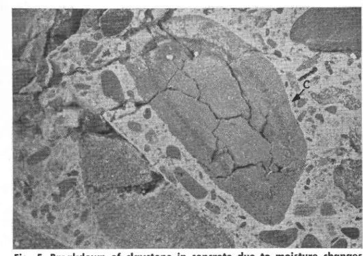 Fig.  S-Breokdown  of  clcystone  in  concrete  due  to  moislure  chqnges