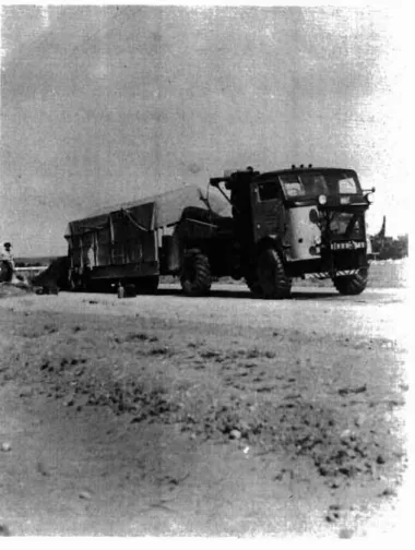 Fig. 1 Tractor-trailer unit used to pr ovi de  re-action for  plate-test.