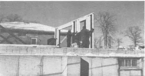 FIGURE  2  -  Frame components can  be erected quickly. 