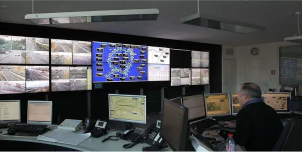 Figure 1: An operator supervising some roads in Gironde traffic management center-France 1