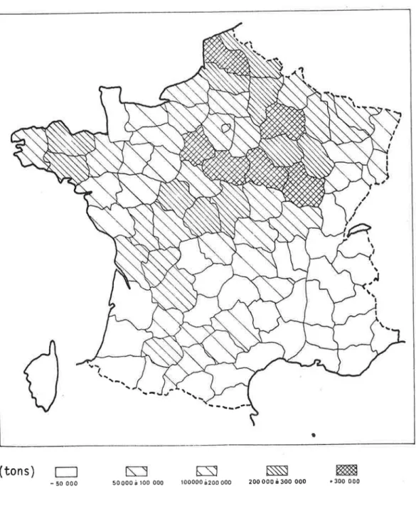 Figure  3.2  -  Map  of  feed  grains  production  in  1974 a)  BARLEY J \ I (tons) m s0  000  à  r00  000 [S r00000  à200  000 -  50  000 Source  :  0