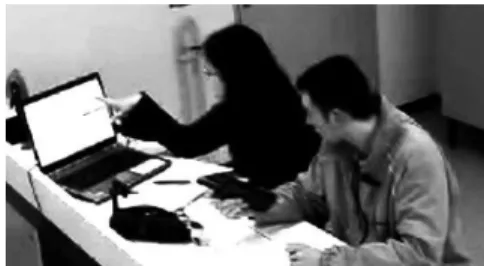Figure 2 – Extrait de l’enregistrement vidéo de la pré-étude permettant  de voir les élèves et leur interaction avec l’écran de l’ordinateur