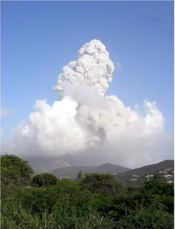 Figure 1: Ash eruption of Soufrière Hills (Montserrat) from Nord-East. 