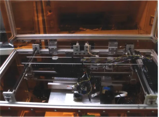 Figure 9: A  view inside  the printer, showing the X-  and Y-axes.