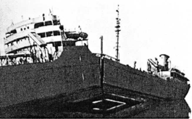 Figure 2.2: Le Schenectady, un cargo des liberty ships de la seconde guerre mondiale en structure m´ etallique, rompus brutalement sous l’effet